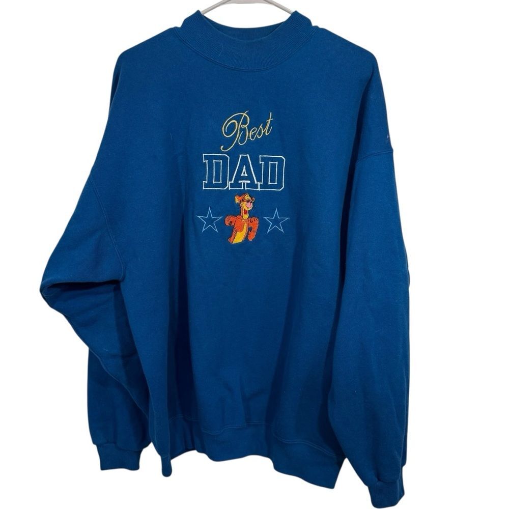 Disney Vintage Winnie the Pooh Tigger Best Dad Embroidered Mock Neck Sweatshirt
